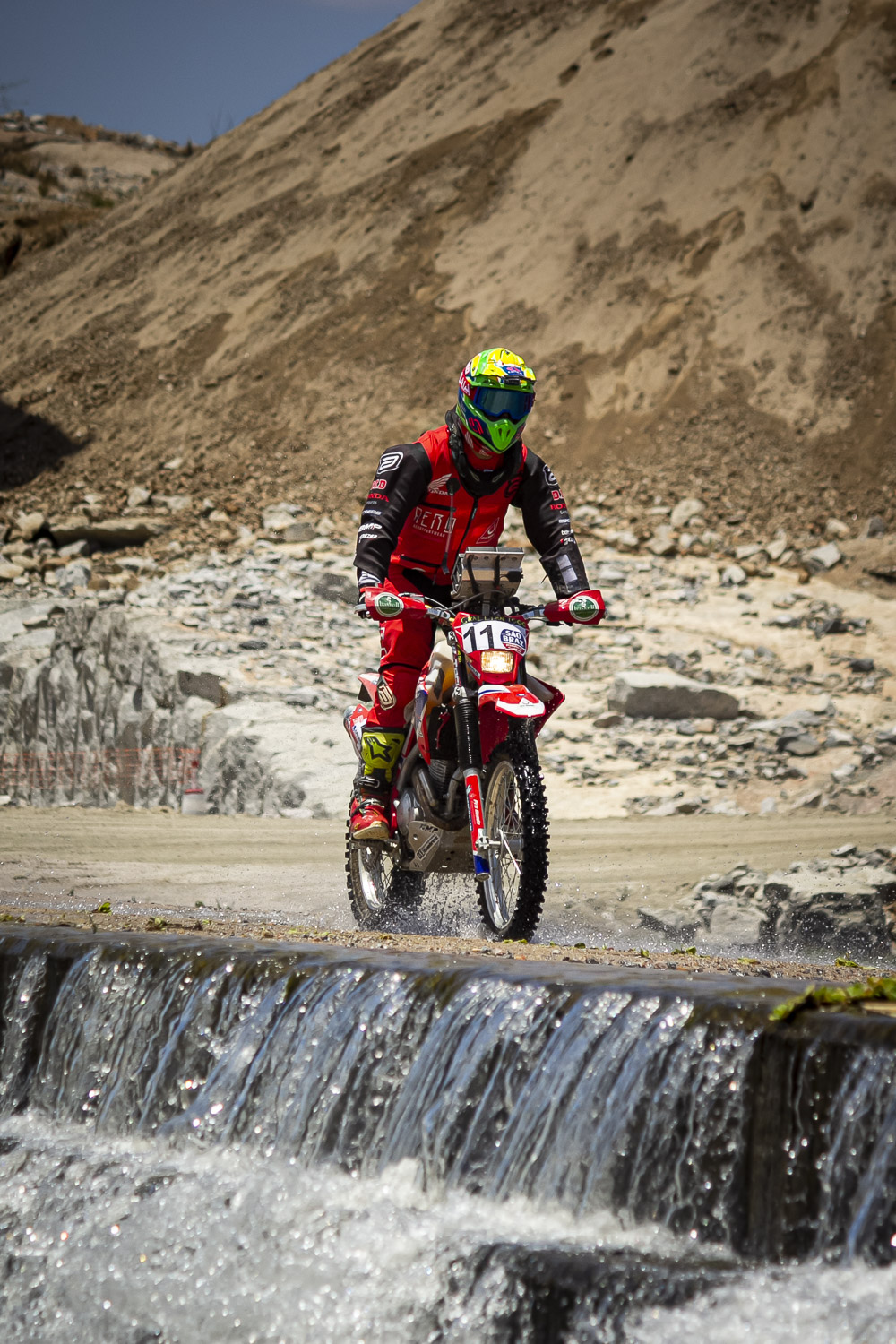 Piloto Bissinho Zavatti de Rally na água