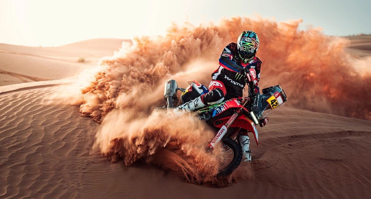 Motocicleta Honda CRF 450 no Rally Dakar 2025 off road