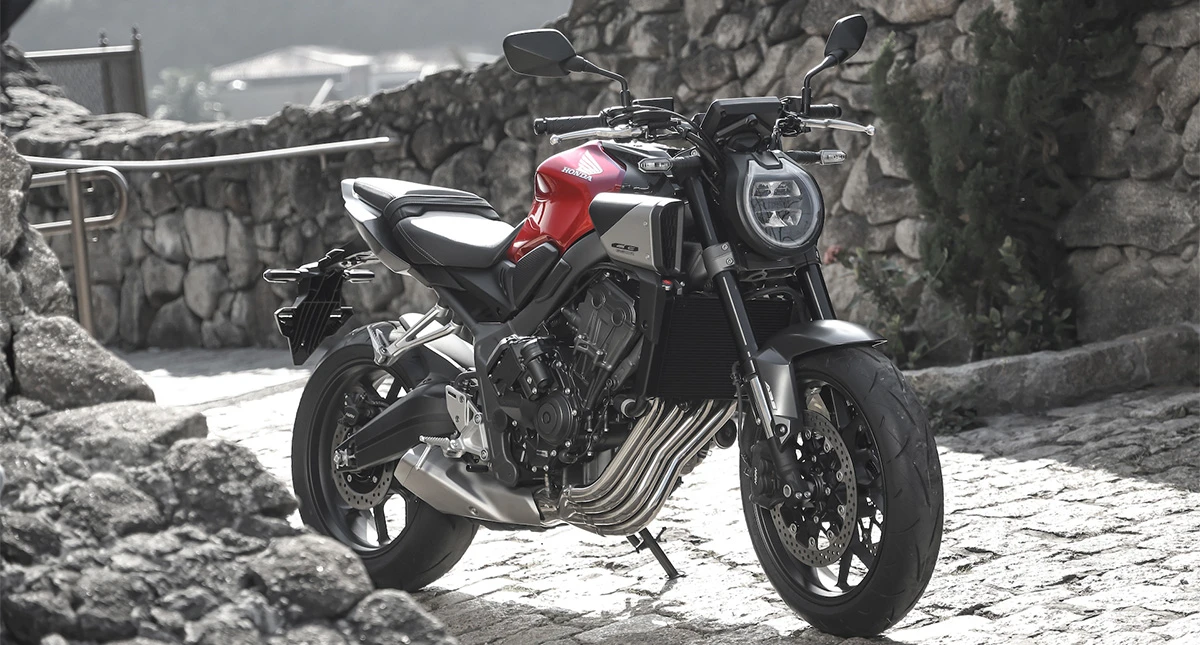 CB 650R E-clutch_2026_SEGUE FIEL AO ESTILO NEO SPORTS CAFE
