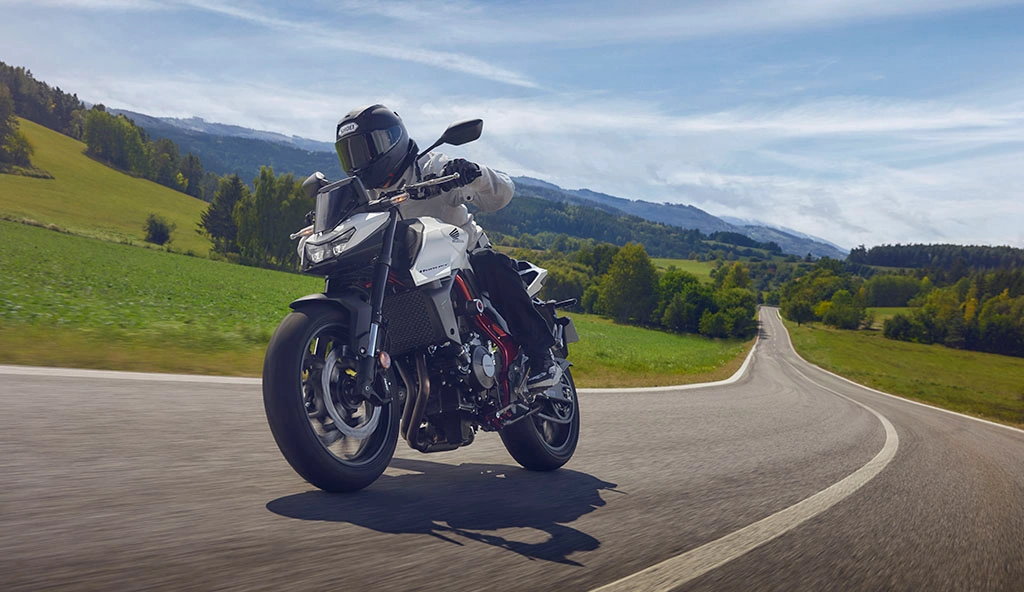 5 Modos de Condução da Honda Hornet 750