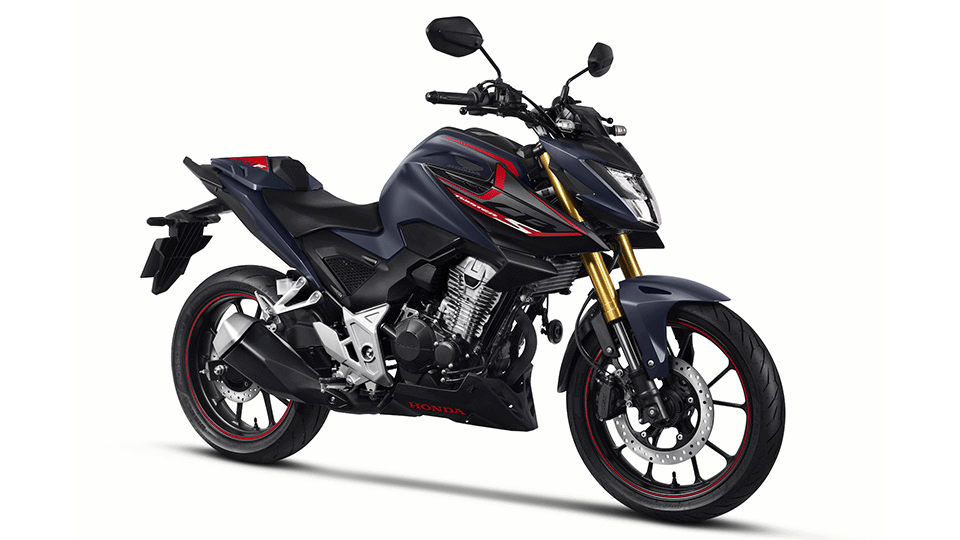 Honda CB 300F Twister vista lateralmente