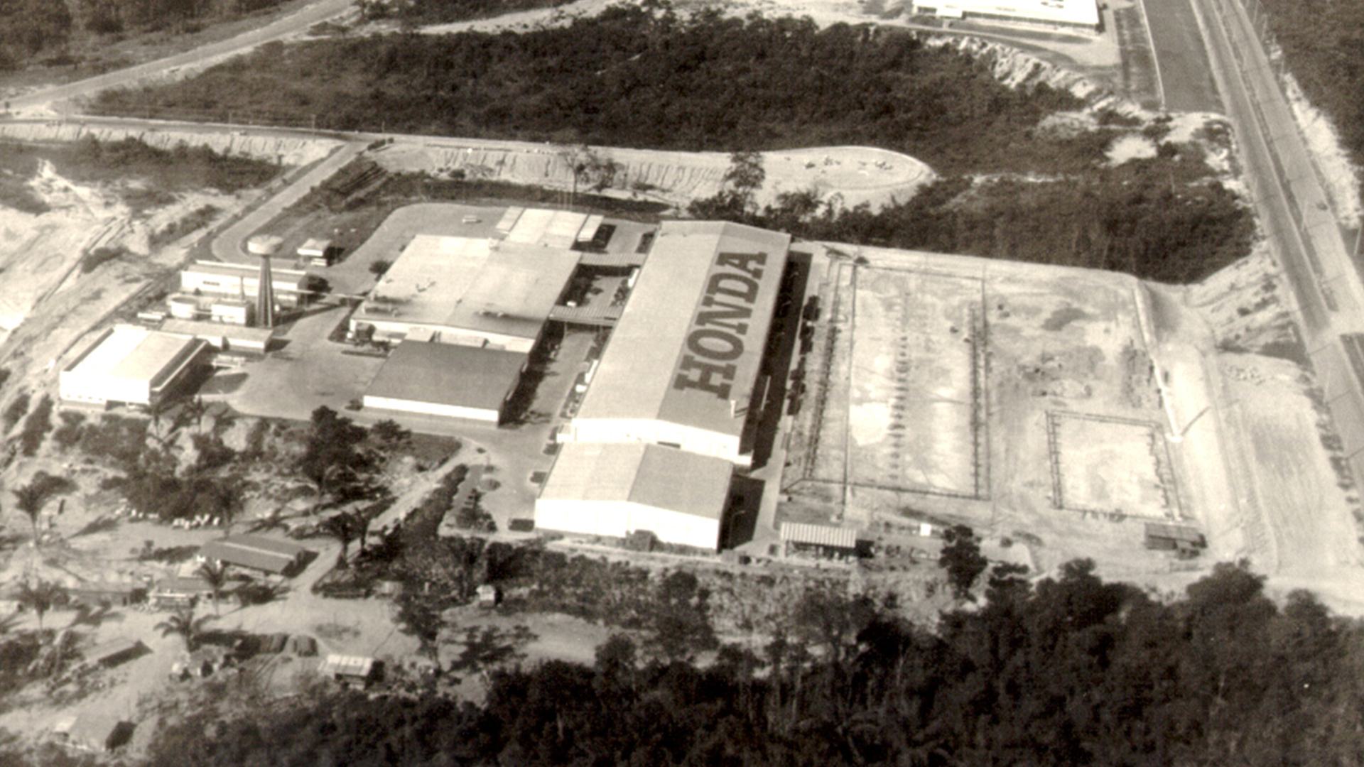 1976